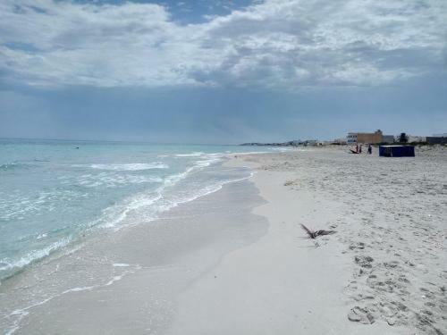 Mnakaa Beach Appartement Rdc Salakta Экстерьер фото